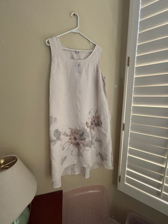 J. Jill Dresses & Skirts - J. Jill Linen Scoop-Neck Floral Sleeveless Top in Natural Beige Women’s XLP NEW